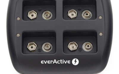 Ładowarka do akumulatorków 6F22 / HR22 / 9V everActive NC-109
