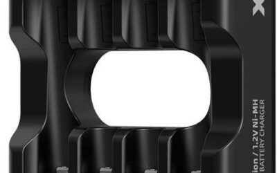 Ładowarka do akumulatorów R03 / AAA oraz R6 / AA Li-ion 1,5V / NiMH Xtar L4