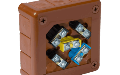 Puszka natynkowa z zaciskami 12 wlotów VIPLAST VP-41 BRĄZOWA IP55 98x98x42mm 041-52