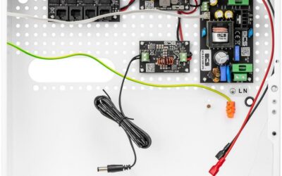 System zasilania buforowego PoE do 4 kamer i rejestratora BCS POWER BCS-UPS/IP4/E-S